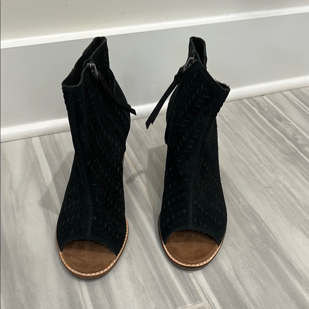 Black Peep-Toe Ankle Boots
